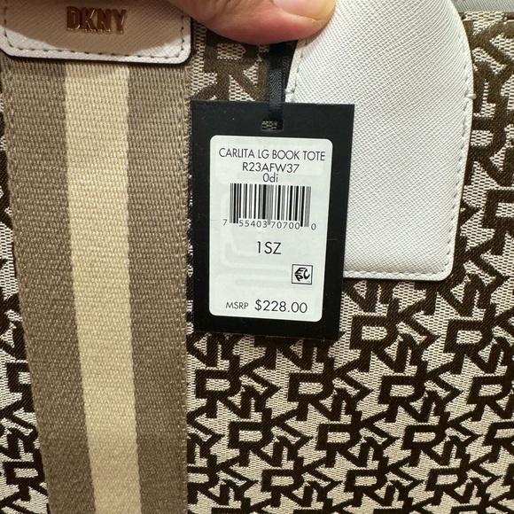 NWT DKNY Carlita LG Book Tote Handbag $228 Retail Price DEFECTIVE CLASP - Picture 7 of 8